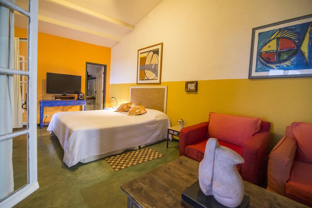 Hotel Pousada Maison Joly Ilhabela Esterno foto