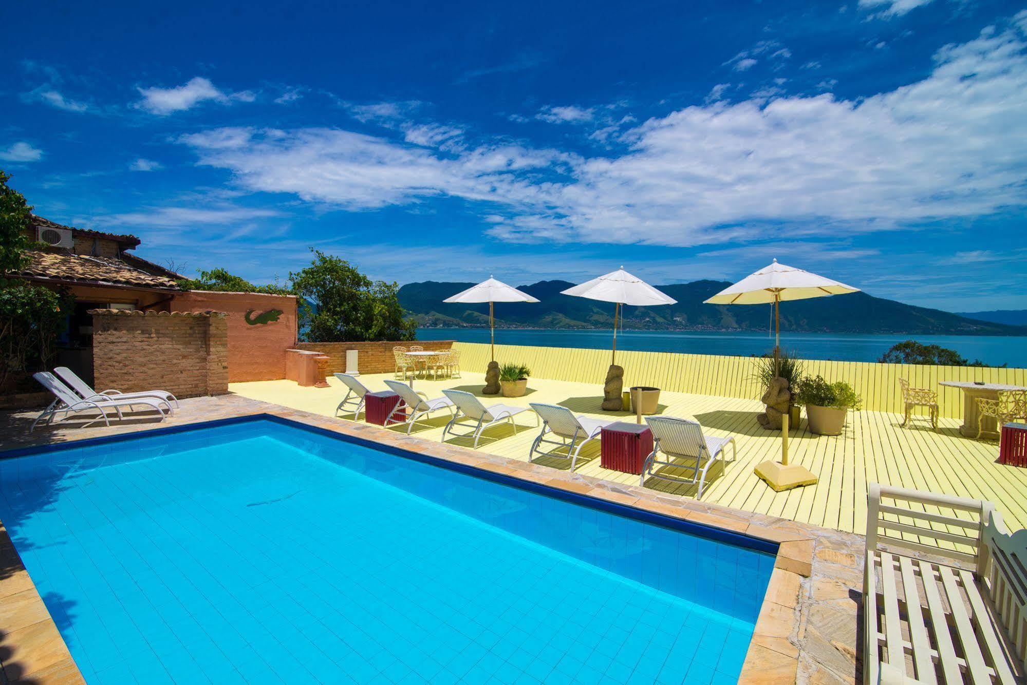 Hotel Pousada Maison Joly Ilhabela Esterno foto
